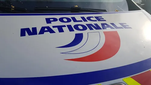 Un homme retrouvé mort dans un appartement, une enquête ouverte