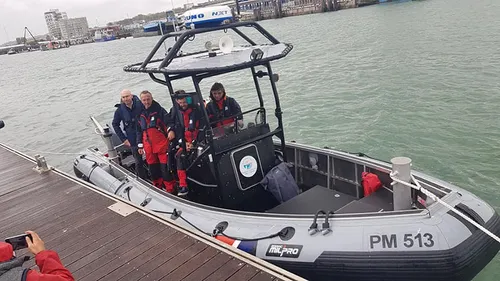 Un nouveau bateau pour étudier et faire des contrôles de...