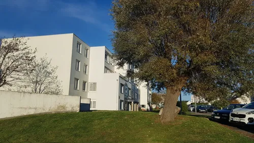 Son téléphone branché tombe dans son bain, elle meurt électrocutée