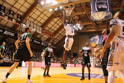 La coupe de France, la Jeep Elite, la coupe d'Europe de rink... Les...