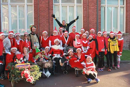 Courir autrement, dans la bonne humeur, ce sont les Foulées du Père...