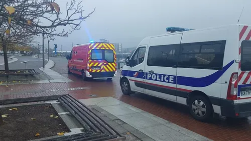 300 migrants évacués entre Calais et Marck