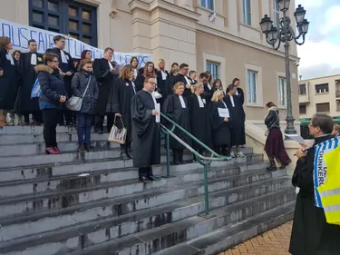 Les avocats de Dunkerque veulent un référendum