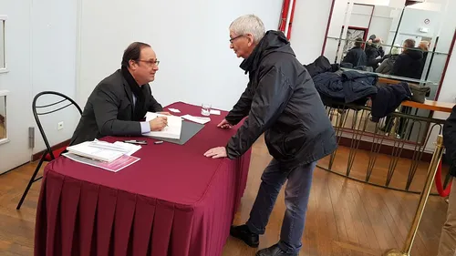 Les lecteurs à la rencontre de François Hollande, les Gilets jaunes...