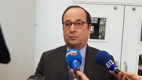 A Boulogne, Hollande estime que l'action des Gilets jaunes "doit...
