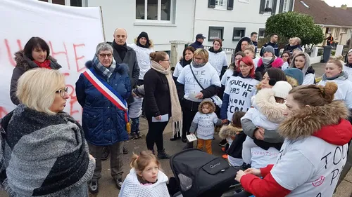 A St Etienne au Mont, une classe est menacée à Elsa Triolet
