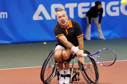 Un tournoi de tennis en fauteuil à Hazebrouck avec 8 joueurs de...