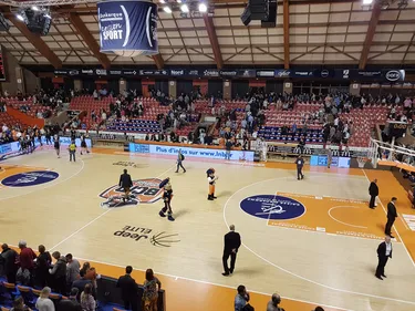 Une soirée tendue. Des heureux et des déçus...