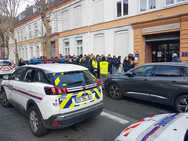 Les douaniers tentent le tout pour le tout