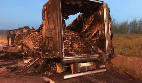 Un camion en feu perturbe la circulation sur la rocade boulonnnaise
