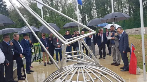 Des élèves de l’ESA et de l’EPID réalisent une œuvre pour un...