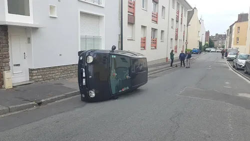 Au moins une dizaine de voitures dégradées la nuit dernière