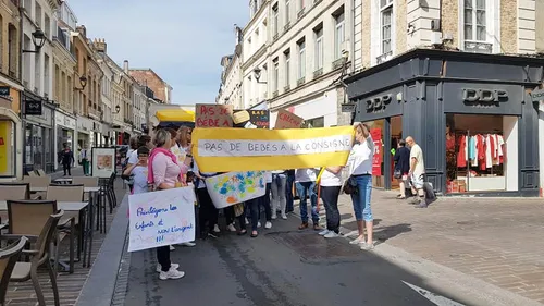 Une cinquantaine d’agents de la petite enfance ont manifesté à...