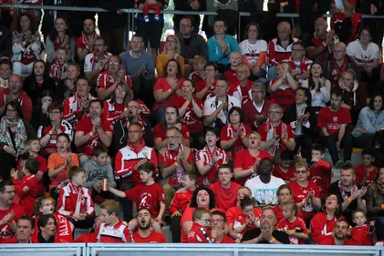 Bientôt la fin pour l'ESSM, le SCRA qui fête la coupe... Les matchs...