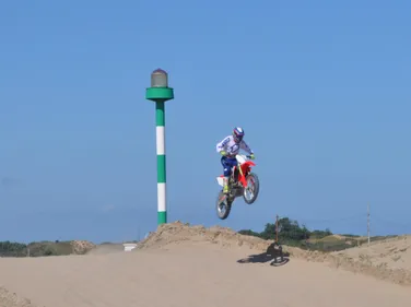 Un petit Enduro à Loon-Plage