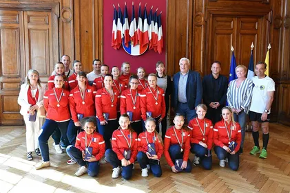 Championnes d’Europe de twirling bâton, les Shooting Stars mises à...