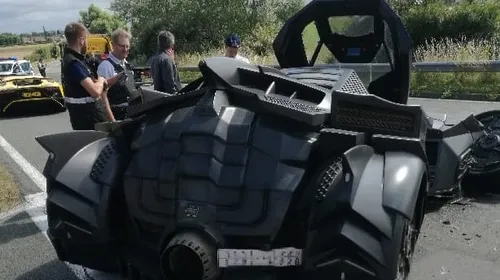 Accident de Batmobile sur une bretelle de l'A16