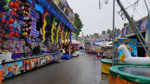 De nouveaux manèges à sensation et du plaisir pour toute la famille