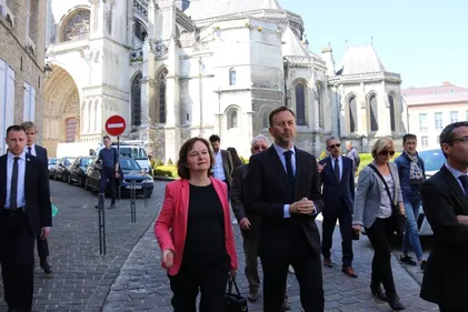 François Decoster reste maire, mais va démissionner de la...