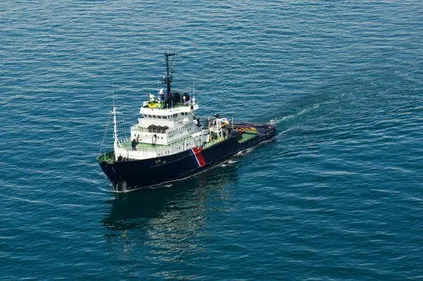 Boulogne: une centaine de migrants secourus et ramenés au port