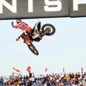 Déjà du grand spectacle à Loon-Plage