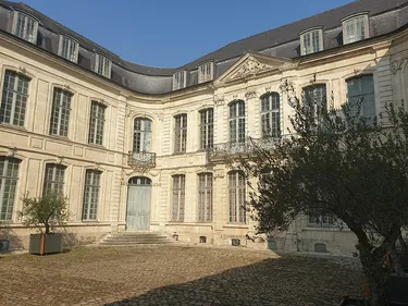 L’araignée a tissé sa toile au musée Sandelin… et vous allez...