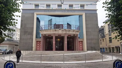 1ère phase de travaux terminée au théâtre, avant un autre chantier...