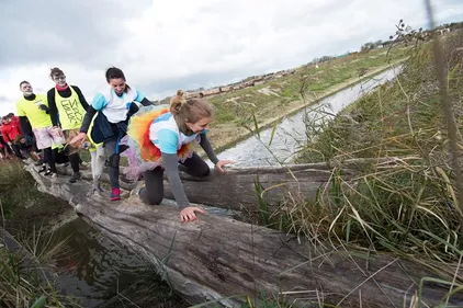La Délire Grav' : de la boue… et de la solidarité !