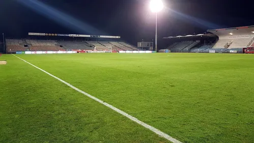 La pelouse de la Libé bientôt remplacée, les joueurs de l’USBCO...