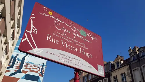 Il reste du travail, mais la rue Victor Hugo retrouve des couleurs