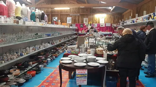 Une grande vente Emmaüs ce week-end, pour une des dernières fois à...