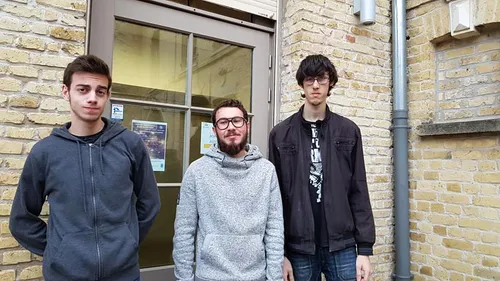 La coopérative jeunes majeurs : une entreprise coopérative gérée...