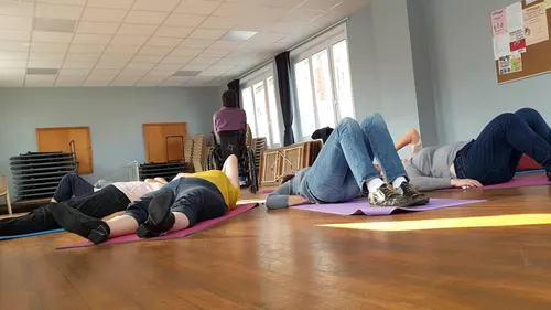 Le yoga du rire : une méthode de relaxation pas comme les autres