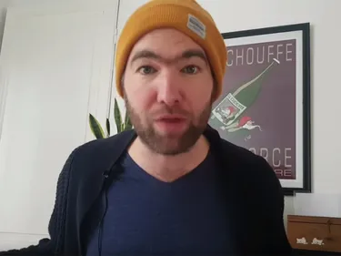 Zapi Nèche répond avec humour à la "censure" de Facebook