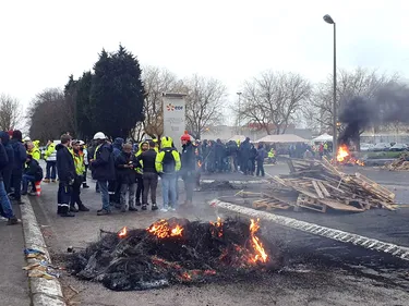 Le ton se durcit à la centrale nucléaire