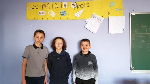 Des élèves de 5ème "mini profs" de maths sur Youtube