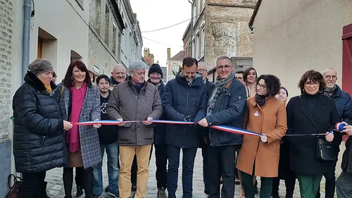 Le rue de l’Oeil a été repavée par des personnes en insertion
