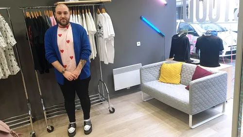 Rue Victor Hugo, un commerce ferme ses portes, un autre va ouvrir