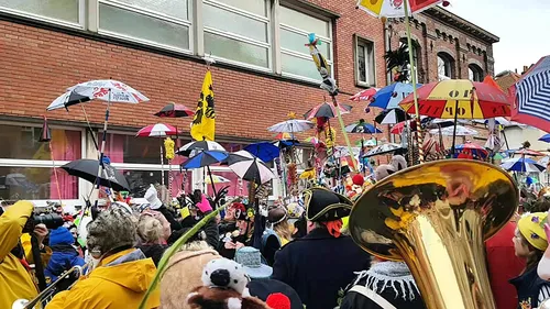 Des milliers de carnavaleux réunis pour la bande de Malo ce dimanche