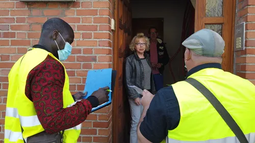 La distribution de masques a commencé