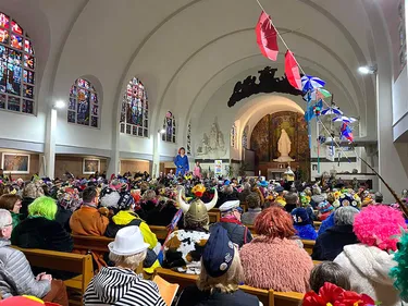 Le prêtre du carnaval s'en va