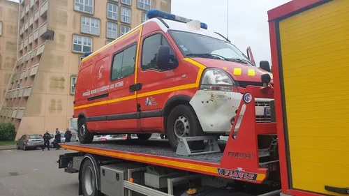 Une ambulance des pompiers volée lors d’une intervention