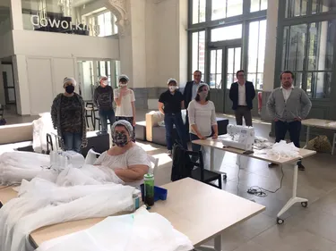 A la Station, on continue de fabriquer des visières de protection