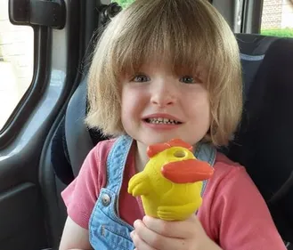 Toujours aucune solution pour Jade, petite fille de bientôt 6 ans...