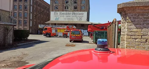 Un silo de 20 tonnes en feu ce midi