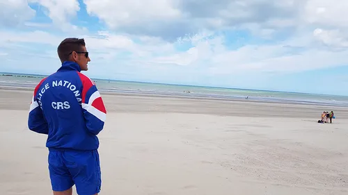 Après la découverte de drogue, une partie de la plage d'Audinghen...