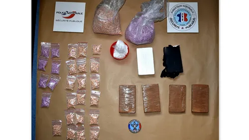 Un trafic de stupéfiants démantelé, 2 couples interpellés à...