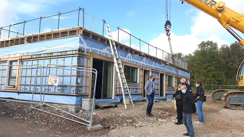 Quesques veut garder ses personnes âgées dans le village