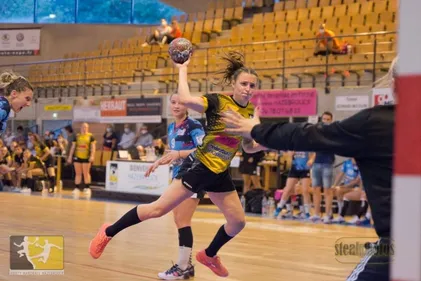 Reprise du basket, du rink, les filles d'Hazebrouck en hand... Les...