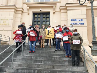 Les "pisseurs" portent plainte